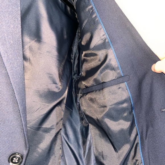 Navy Blue Men’s Suit - Picture 6 of 7